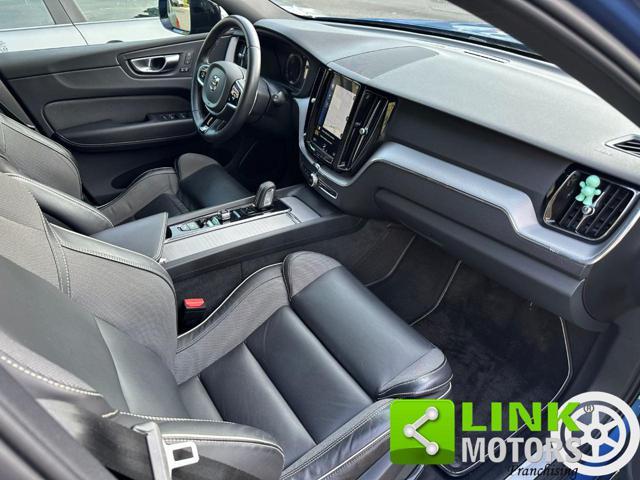 VOLVO XC60 B4 MHEV AWD Geartronic R-design 197 CV