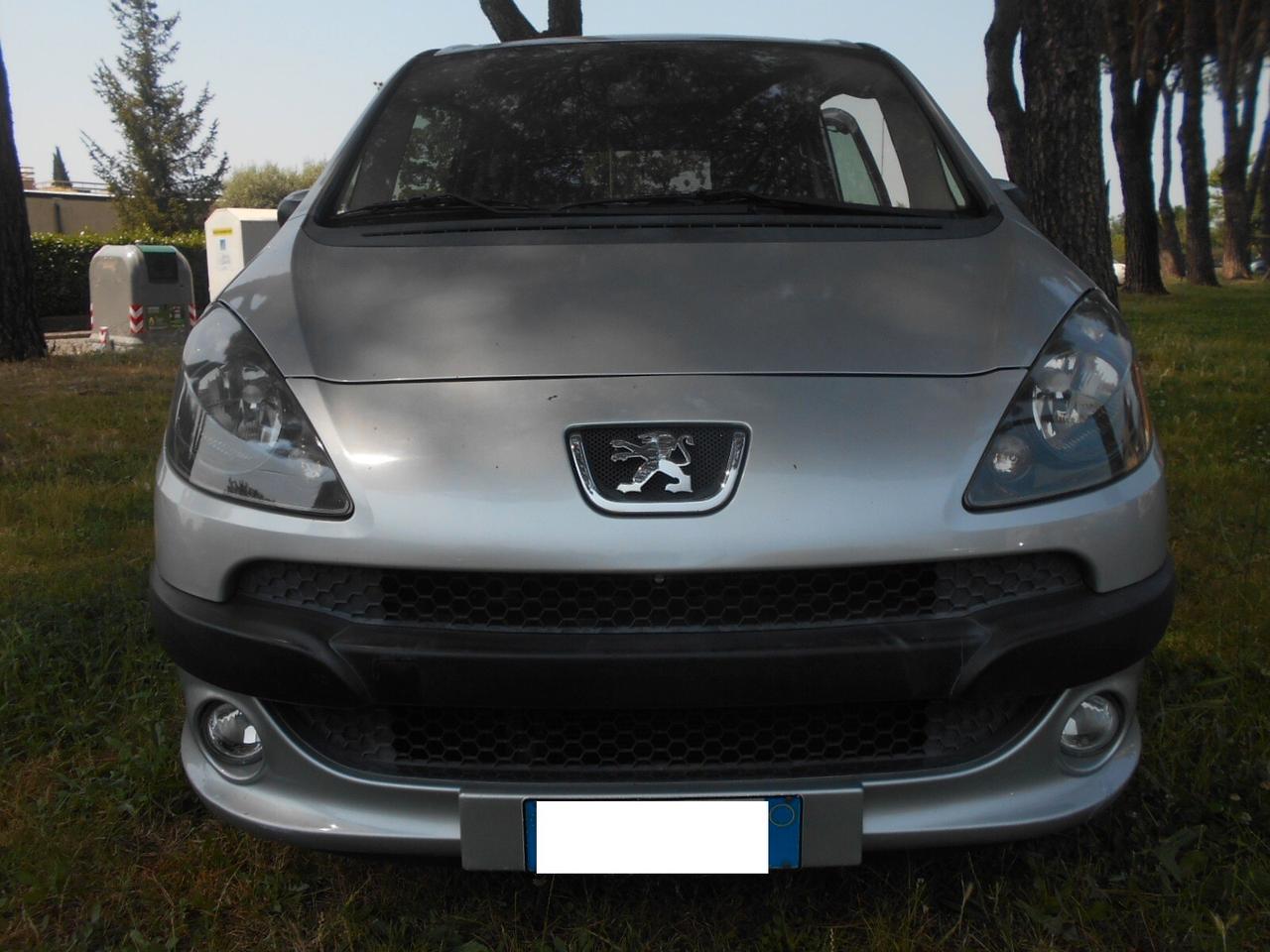 Peugeot 1007 turbo diesel