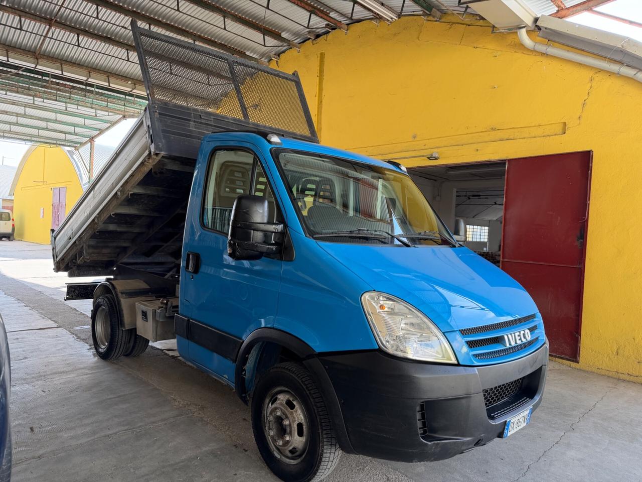 Iveco Daily Ribaltabile trilaterale Gemellato - 2010