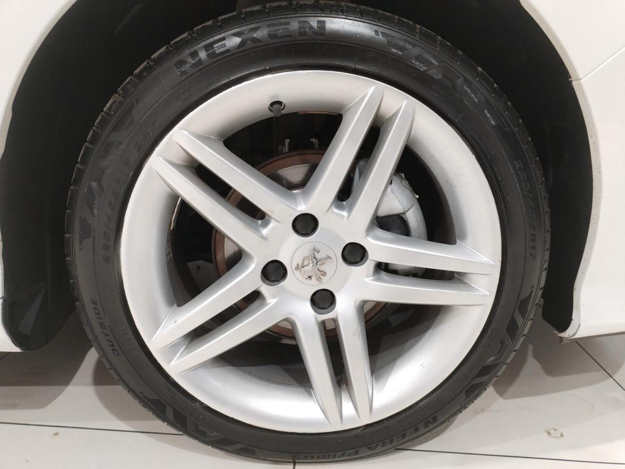 Peugeot 308 1.6 VTi 120CV CC Tecno