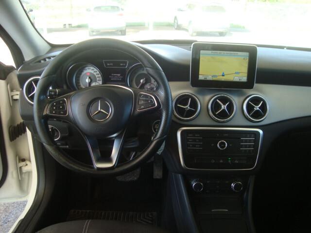 Mercedes-Benz CLA 200 cdi Premium Automatic 136CV