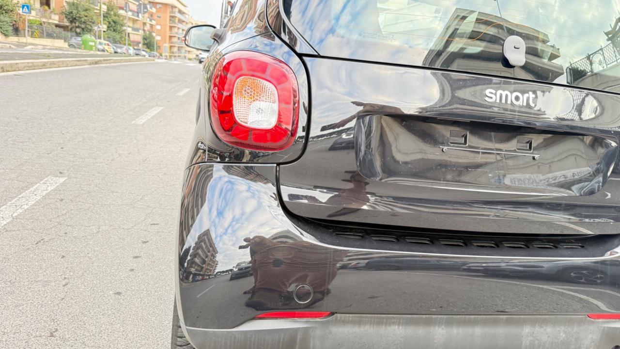 Smart ForTwo 70 1.0 twinamic Prime LED NAVI PANORAMA CERCHI 15 BRACCIOLO PDC BLUETOOTH