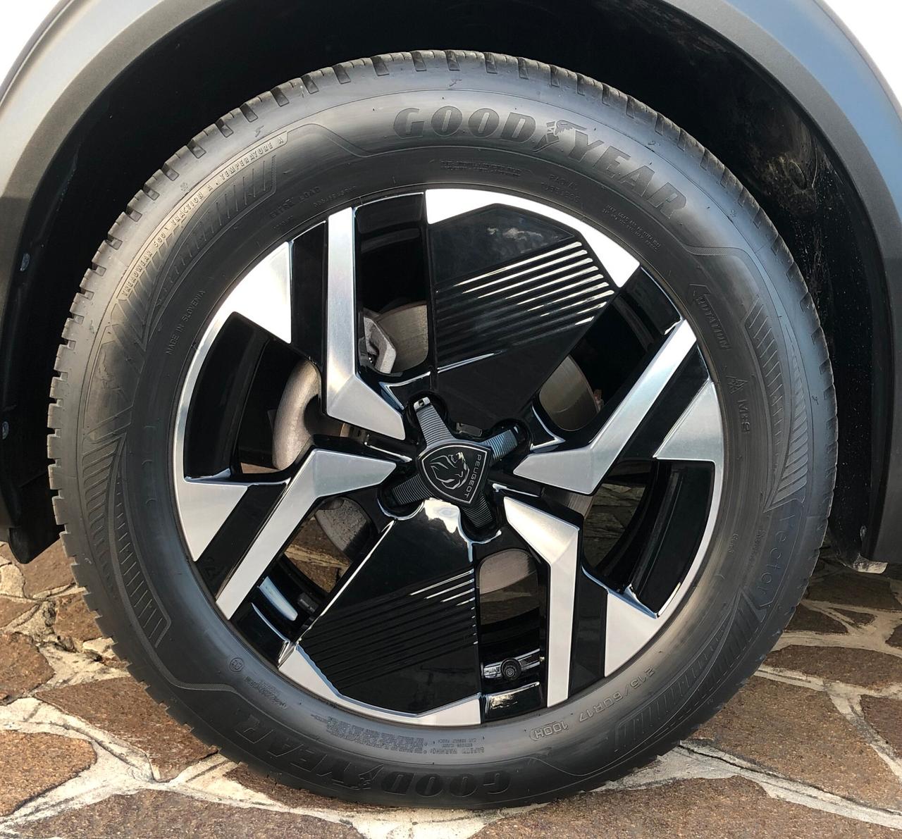 Peugeot 2008 PureTech 100 S&S Allure