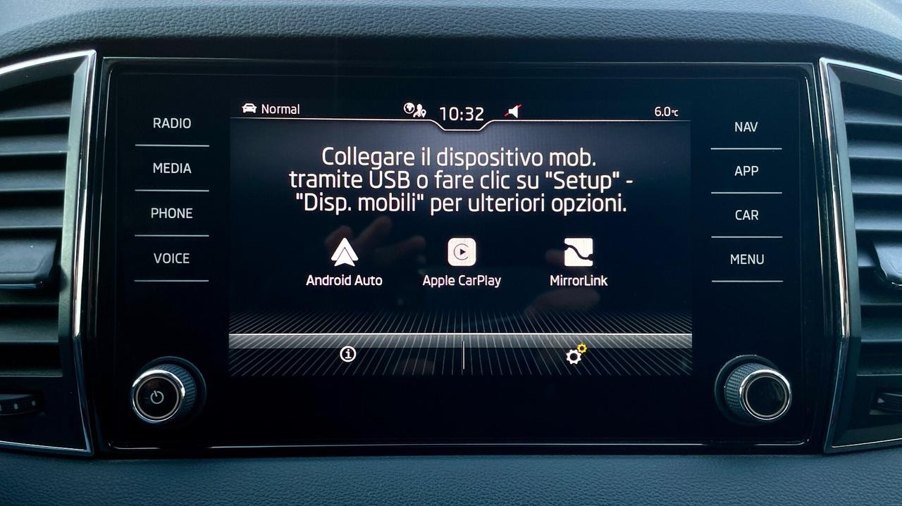 SKODA KAROQ 2.0 TDI STYLE DSG 115CV - FULL LED, KEYLESS SYSTEM, NEOPATENTATI