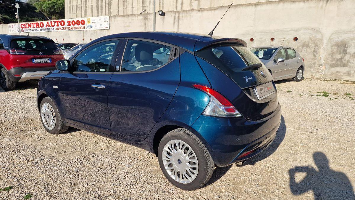 LANCIA - Ypsilon - 1.2 69 CV 5p. GPL Ecochic Gold
