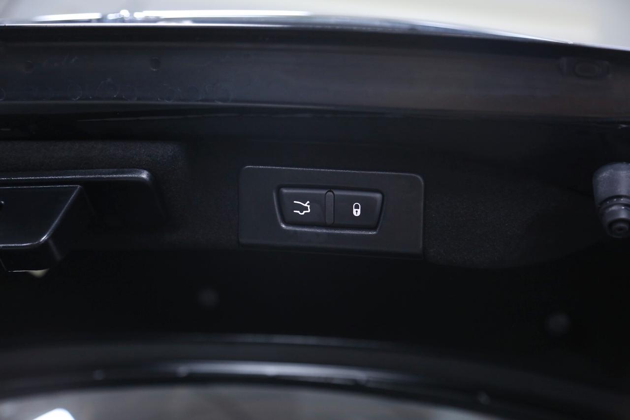 Maserati Ghibili V6 250cv Diesel auto