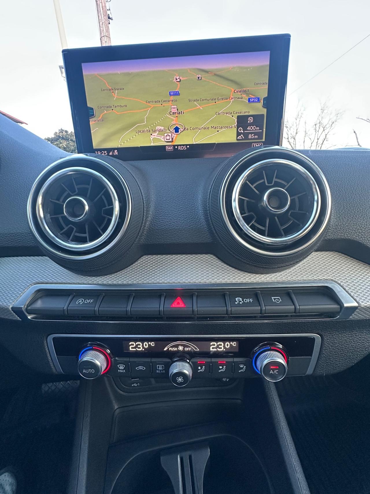 Audi Q2 30 TDI S tronic line Edition
