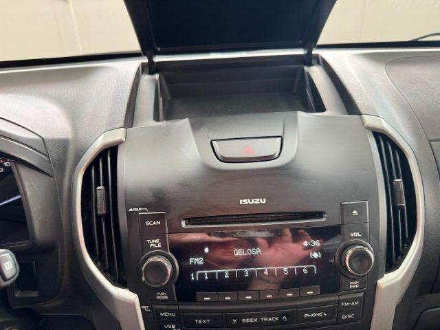 ISUZU D-Max 2.5 Space Cab Solar A/T 4WD
