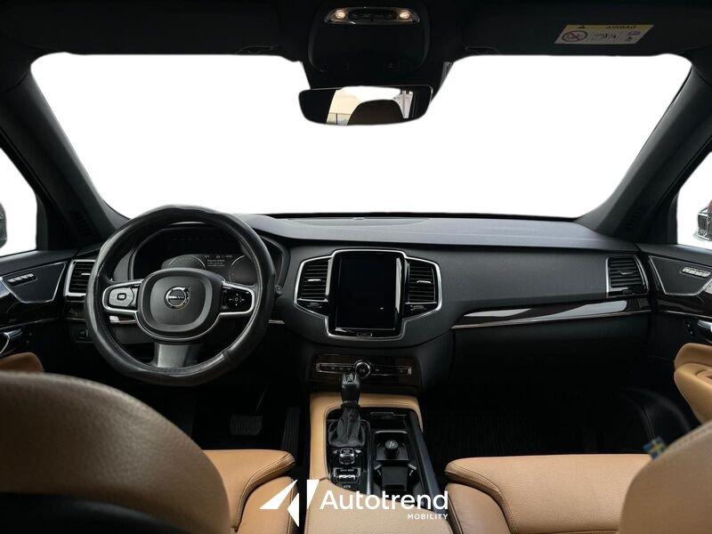 Volvo XC90 D5 235 CV AWD Automatica NAVI LED Momentum