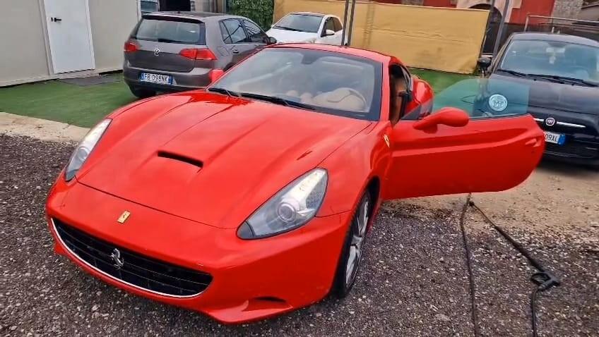 Ferrari California DCT 2014