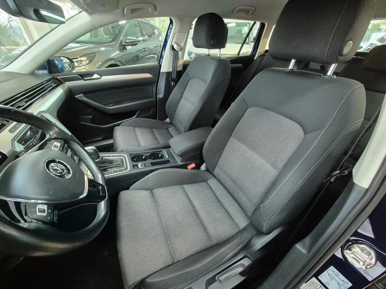 Volkswagen Passat Variant 1.6 TDI SCR DSG Business BMT