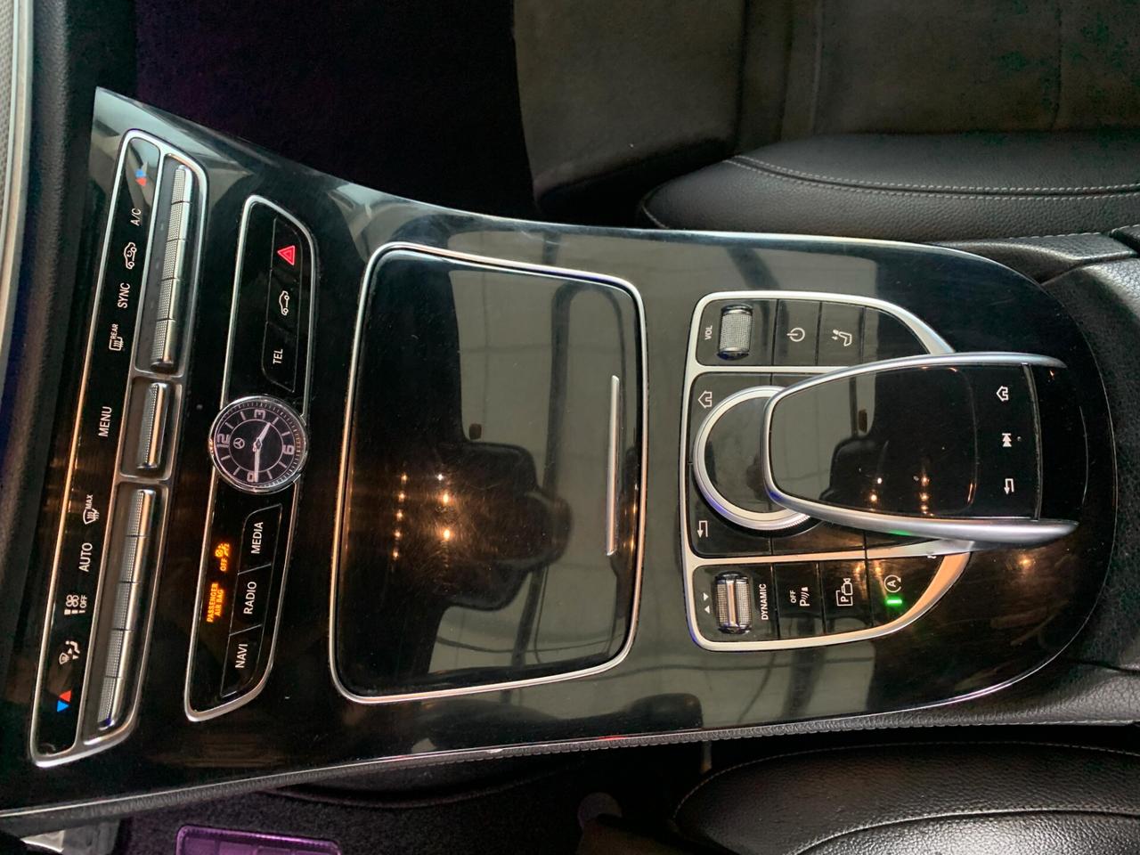 Mercedes-benz E 220 d Auto Premium Plus