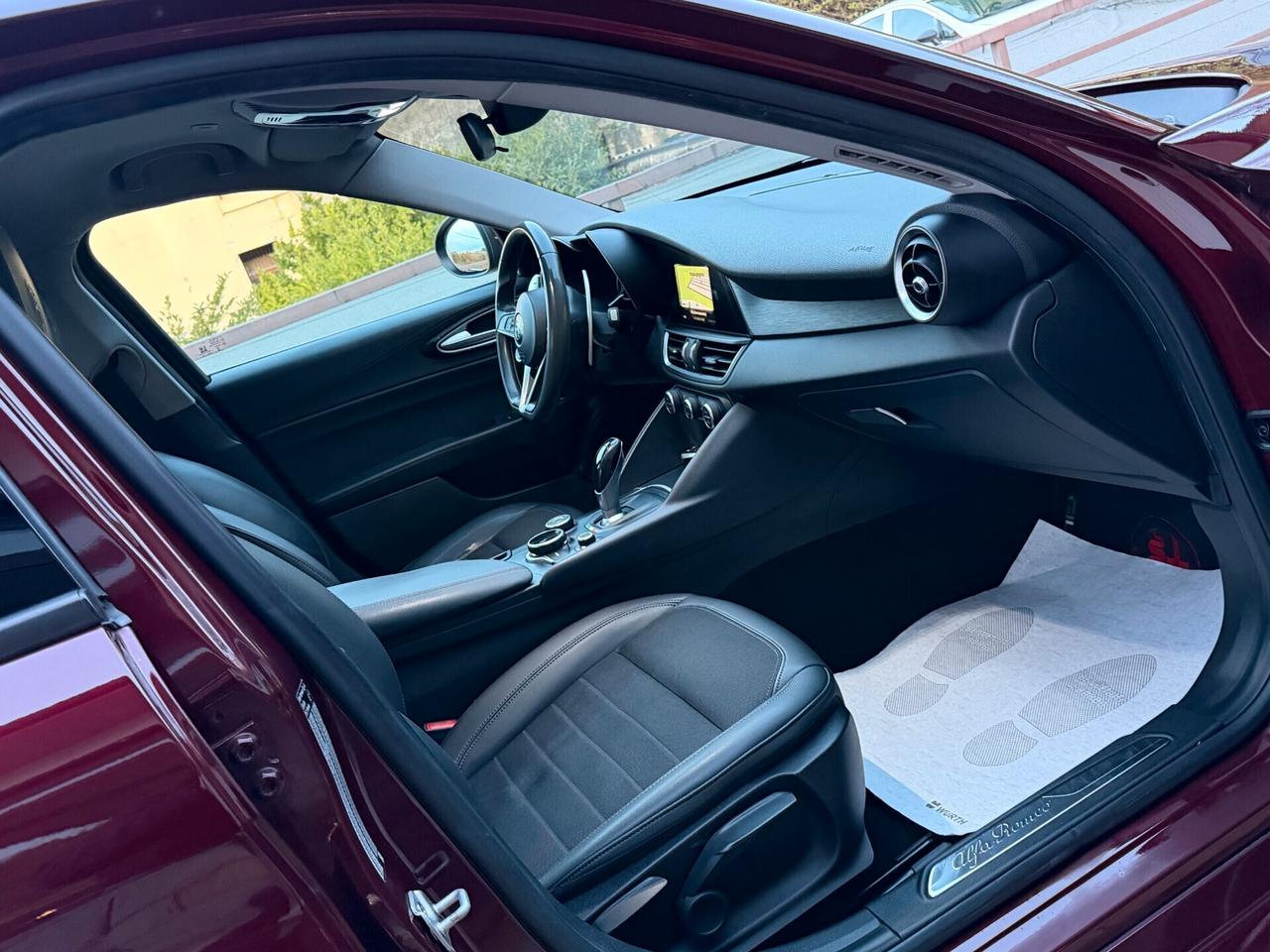 Alfa Romeo Giulia 2.2 TURBODIESEL 150 cv. AT8 SUPER