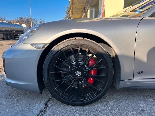 Porsche 911 Carrera 4S Cabriolet PDK Interni heritage design