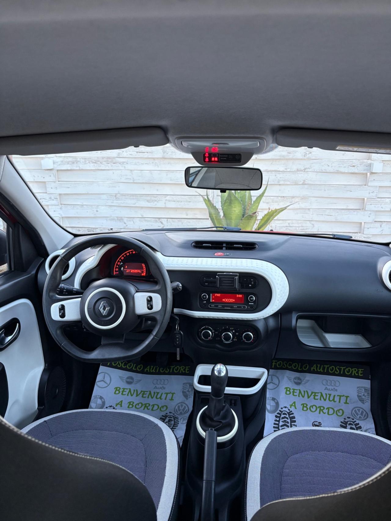 Renault Twingo pari al nuovo 1.0 benzina 125.000 km
