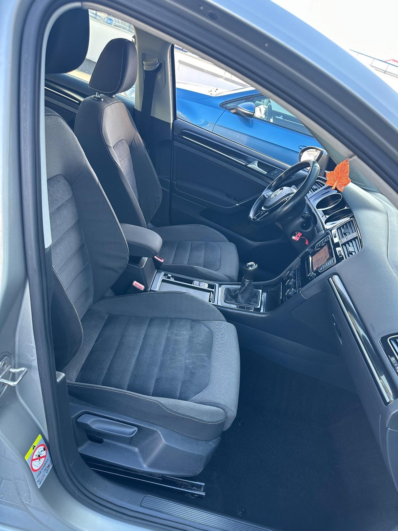 Volkswagen Golf 2.0 TDI 5p. Highline BlueMotion Technology