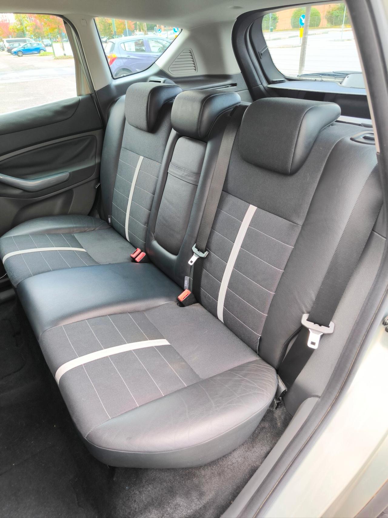 Ford Kuga 2.0 TDCi 136 CV 4WD Titanium DPF