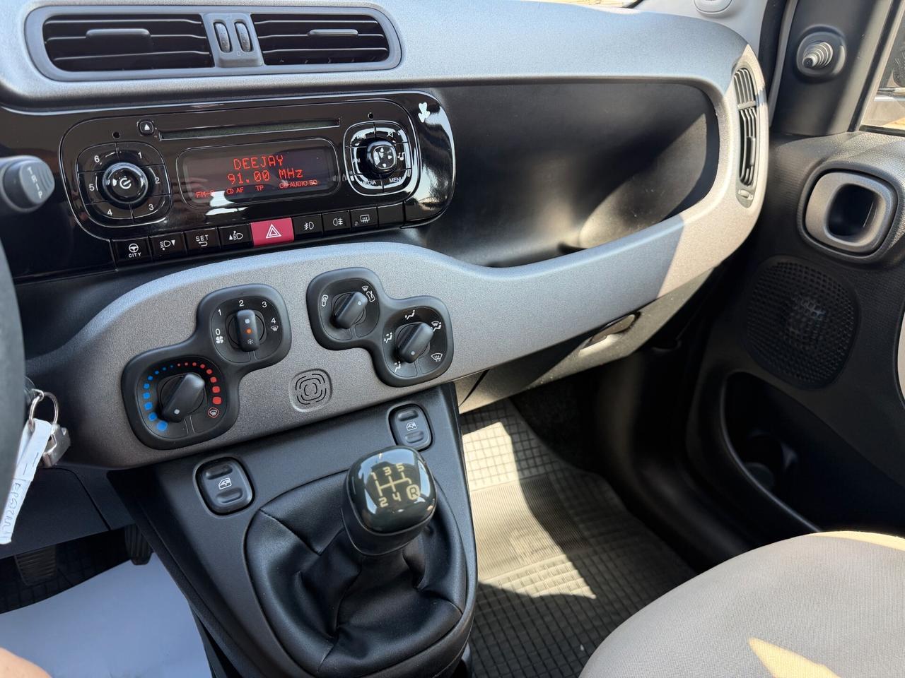 FIAT Panda 1.2 Fire 69cv NEOPAT. GARANTITA