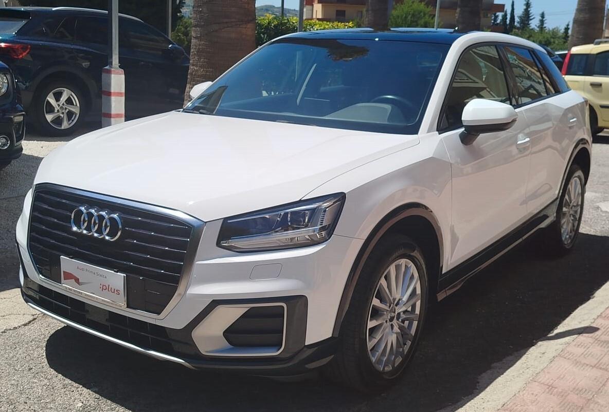 Audi Q2 S tronic 1.6 116CV Design 2020 TETTO NEO