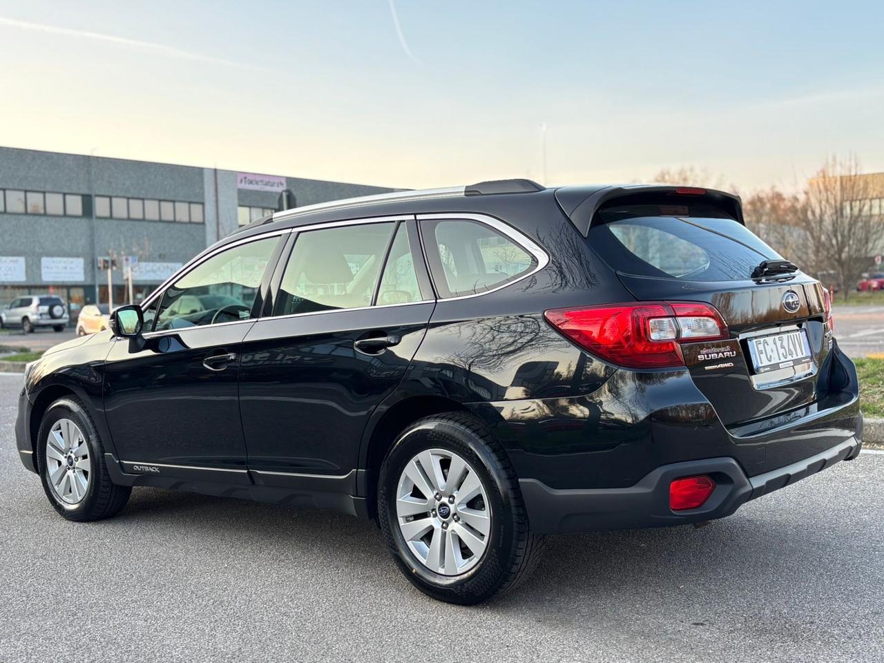 Subaru OUTBACK 2.0d-S Lineartronic Unlimited