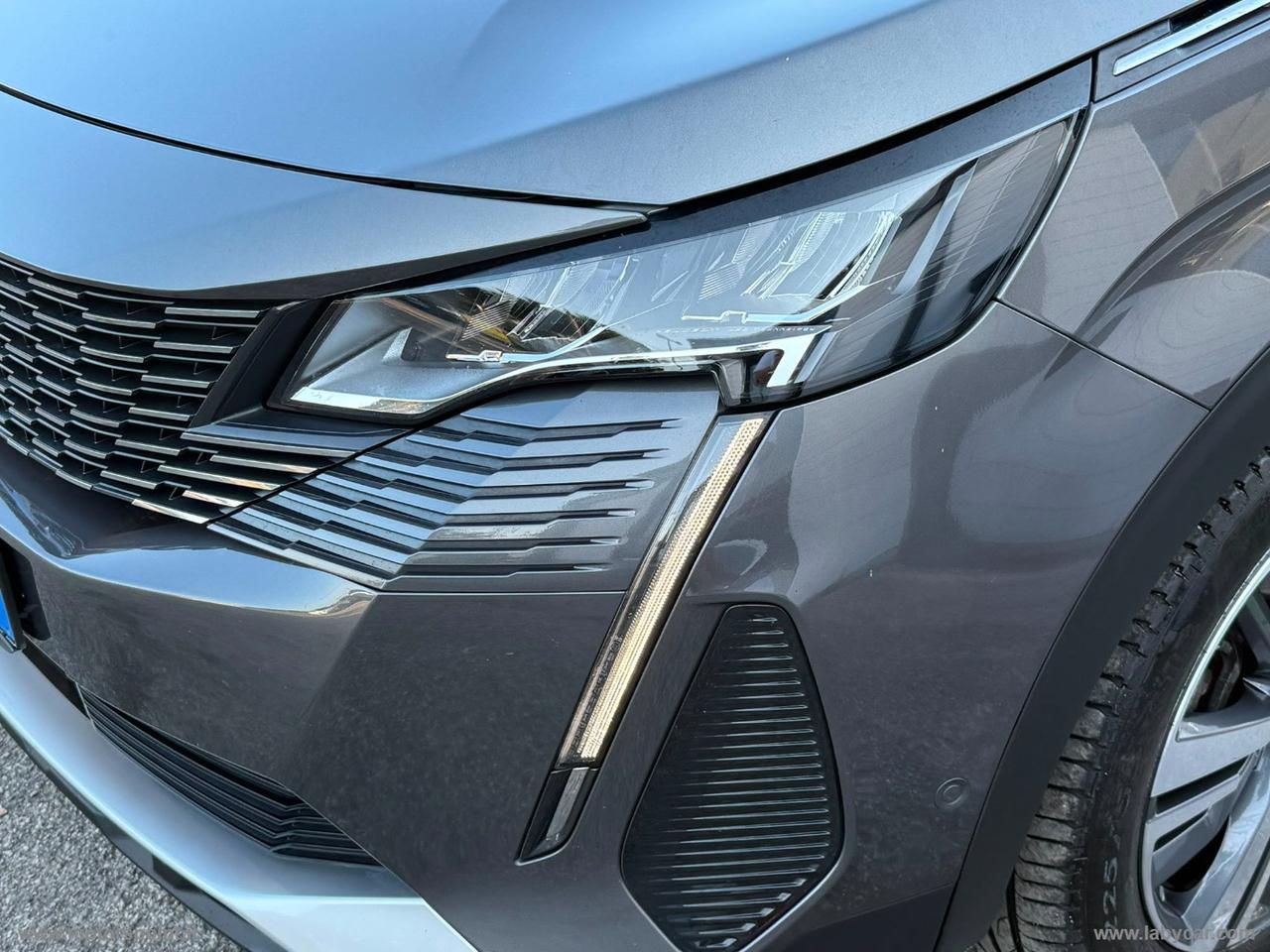 PEUGEOT 5008 BlueHDi 130 S&S EAT8 Allure Pack