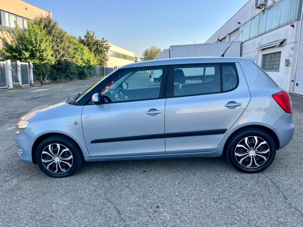 Skoda Fabia 1.6tdi 2011 195.000km per neopatentati