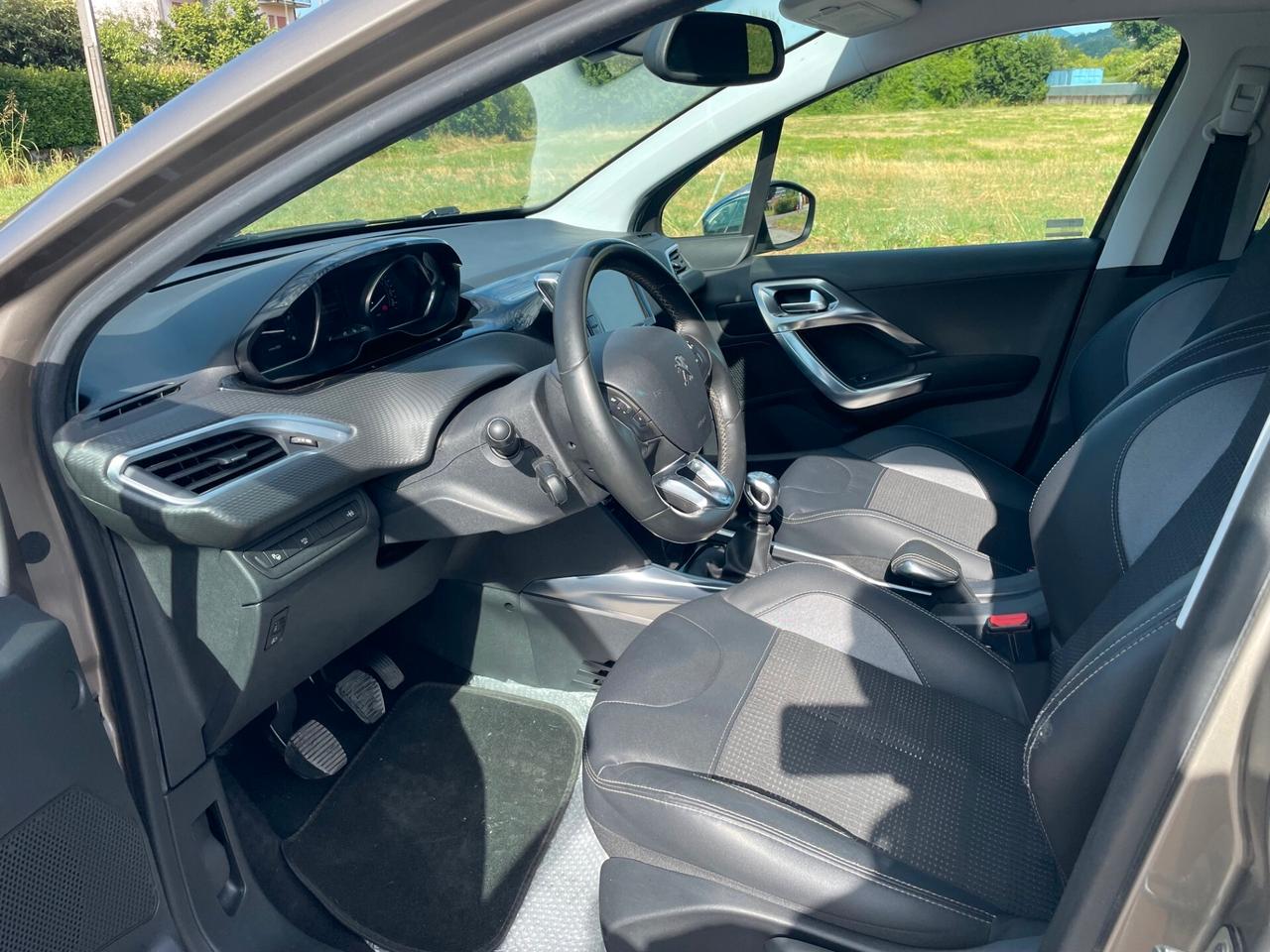 Peugeot 2008 1.6 e-HDi 115 CV Stop&Start Allure
