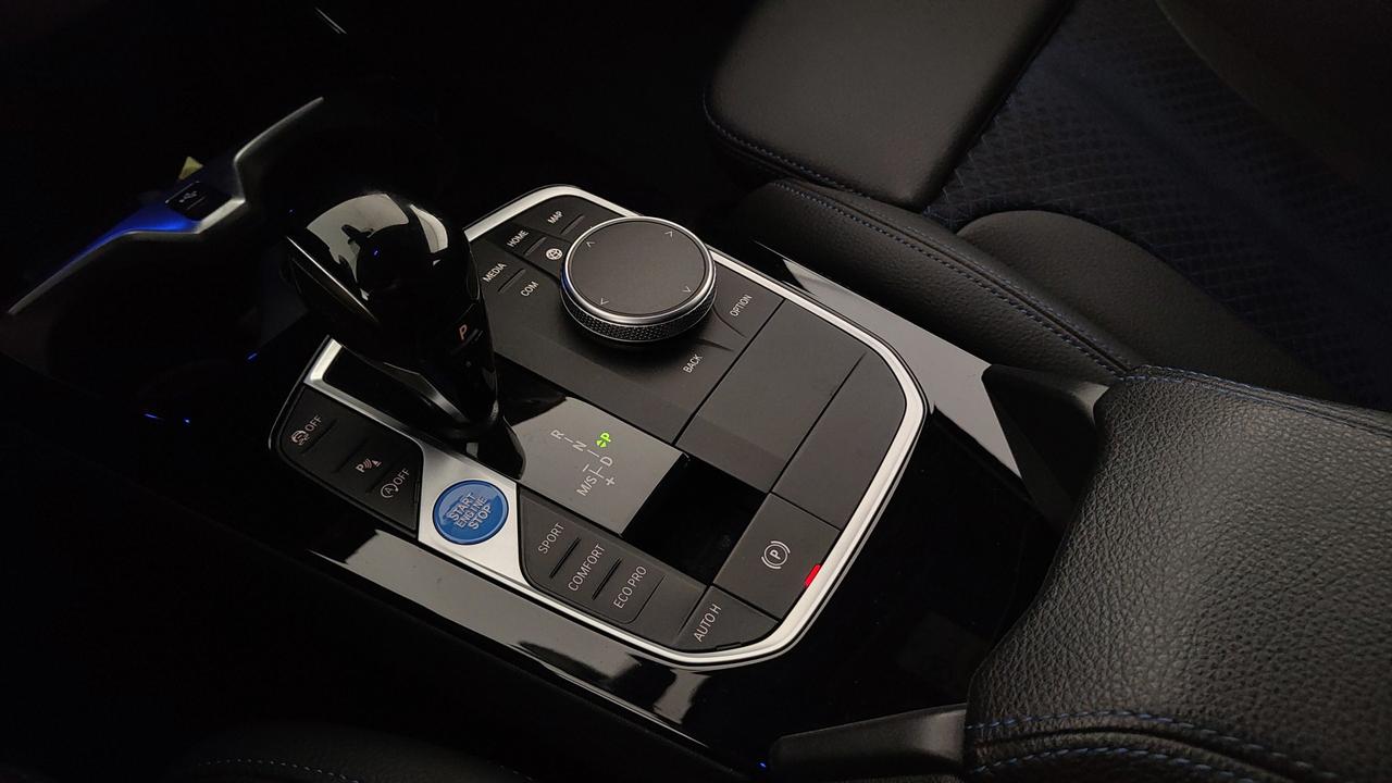 BMW Serie 1 F40 - 118d Msport auto