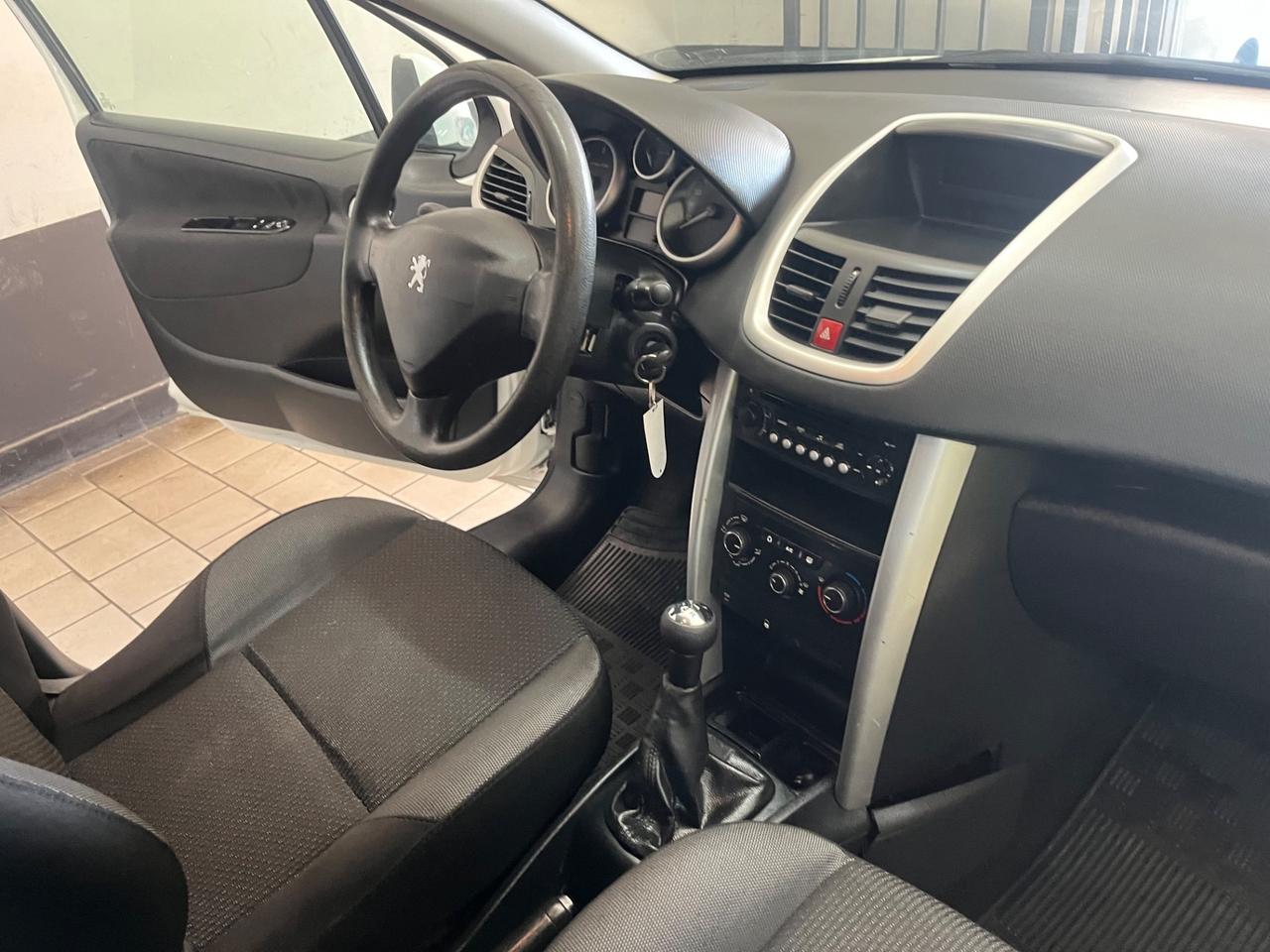 Peugeot 207 1.4 HDi 70CV 5p. 2012