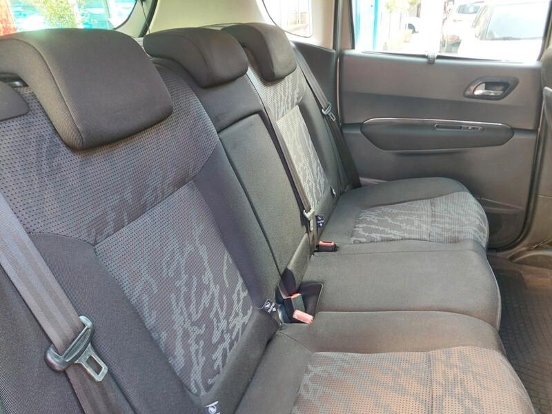 Peugeot 3008 1.6 HDi 110CV Business