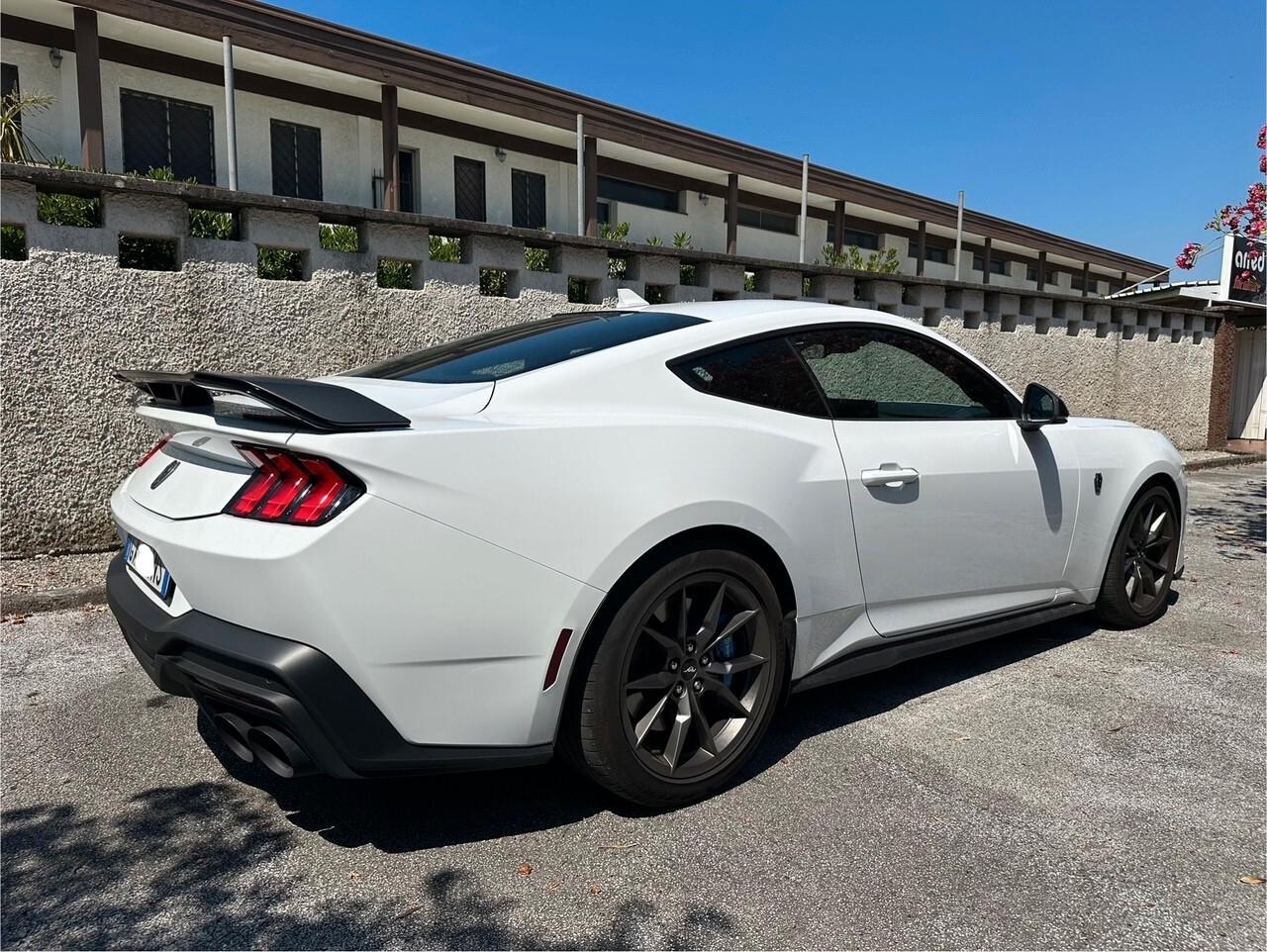 Ford Mustang Fastback 5.0 V8 aut. Dark Horse