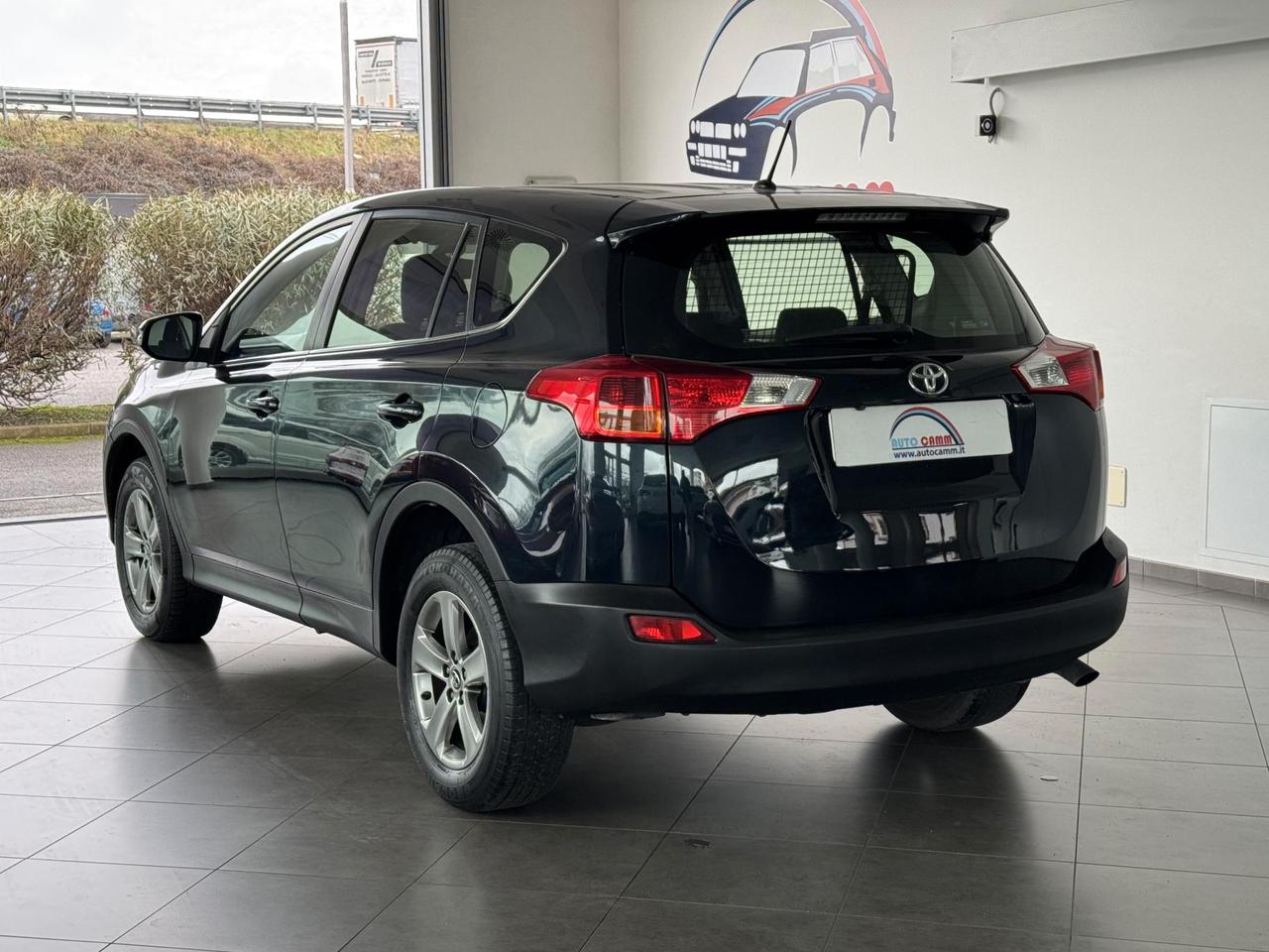 Toyota RAV4 2.0 d-4d Active 2wd 124cv mt