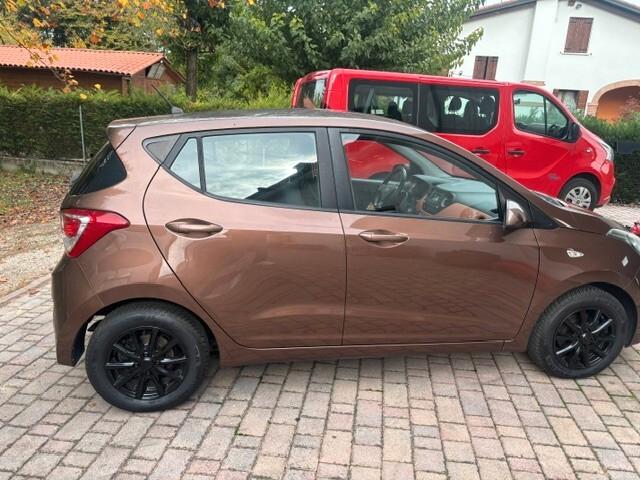 Hyundai i10 1.0 MPI Sound Edition
