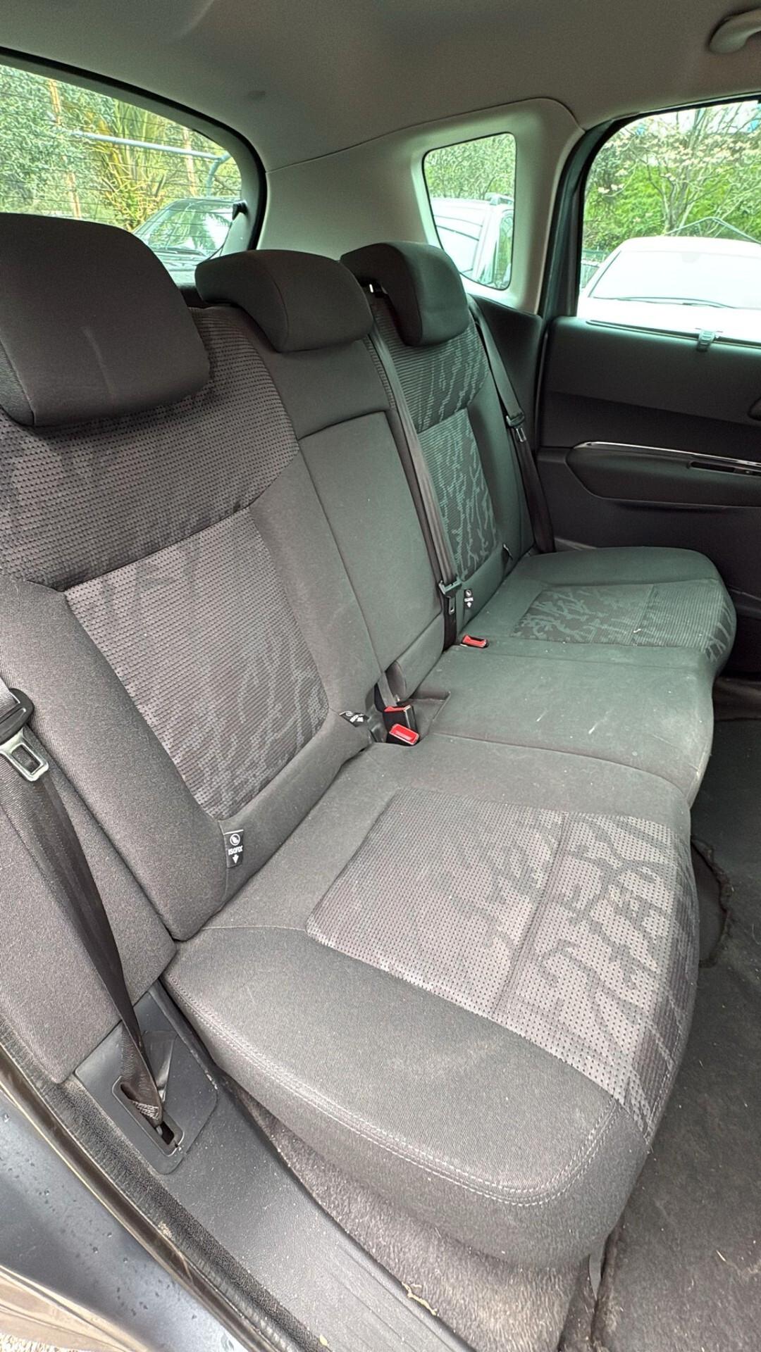 Peugeot 3008 2.0 HDi 150CV Business