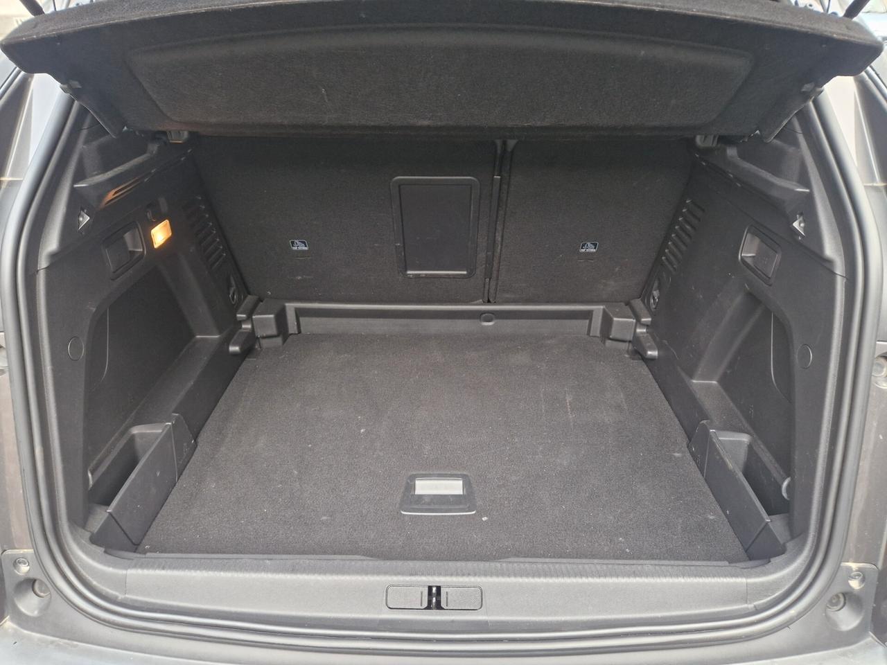Peugeot 3008 1.5 130CV "67.200 km" AUTOMATICA, Carplay, Telecamera 360