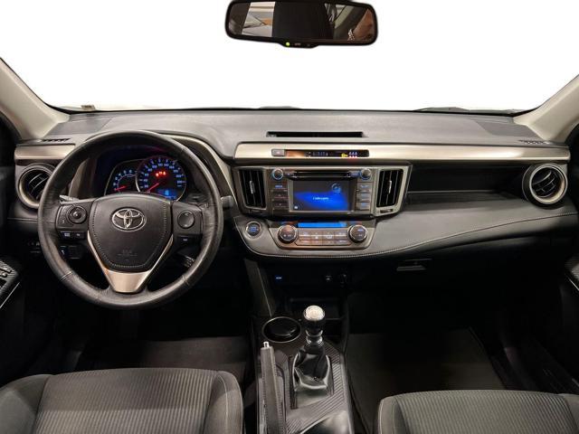 TOYOTA RAV 4 RAV4 2.0 D-4D 4WD Style White Ed.