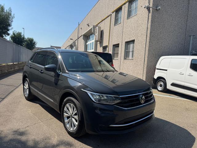 VOLKSWAGEN Tiguan 2.0 TDI 150 CV SCR DSG Life