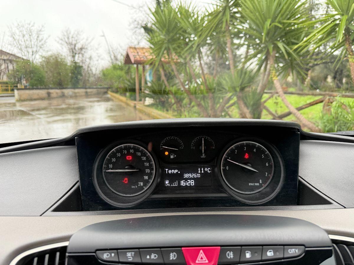 LANCIA - Ypsilon - 1.2 69 CV 5p. GPL Ecochic Gold