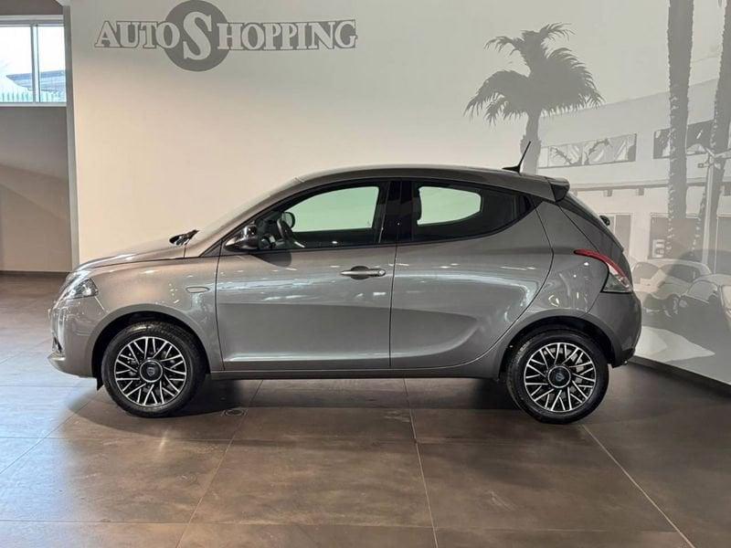 Lancia Ypsilon 3ª serie 1.0 FireFly 5 porte S&S Hybrid Platino