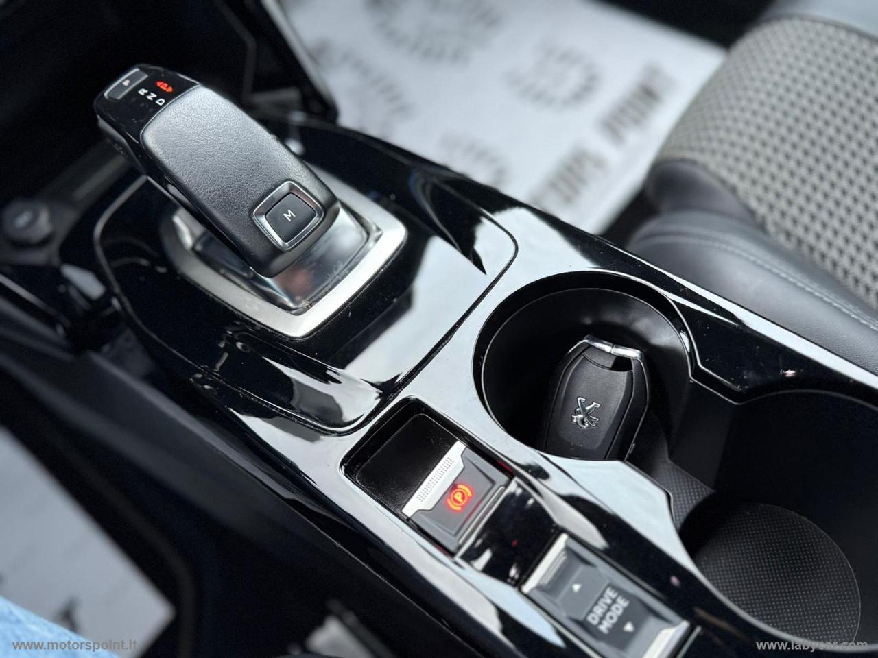 PEUGEOT 2008 PureTech 130 S&S EAT8 GT Line