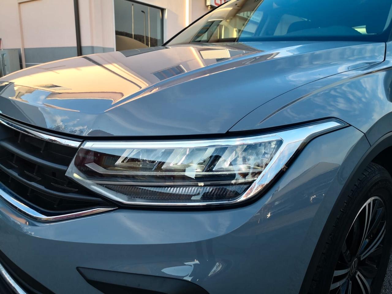 Volkswagen Tiguan 2.0 TDI 150 CV SCR DSG Life ***COCKPIT DISPLAY***