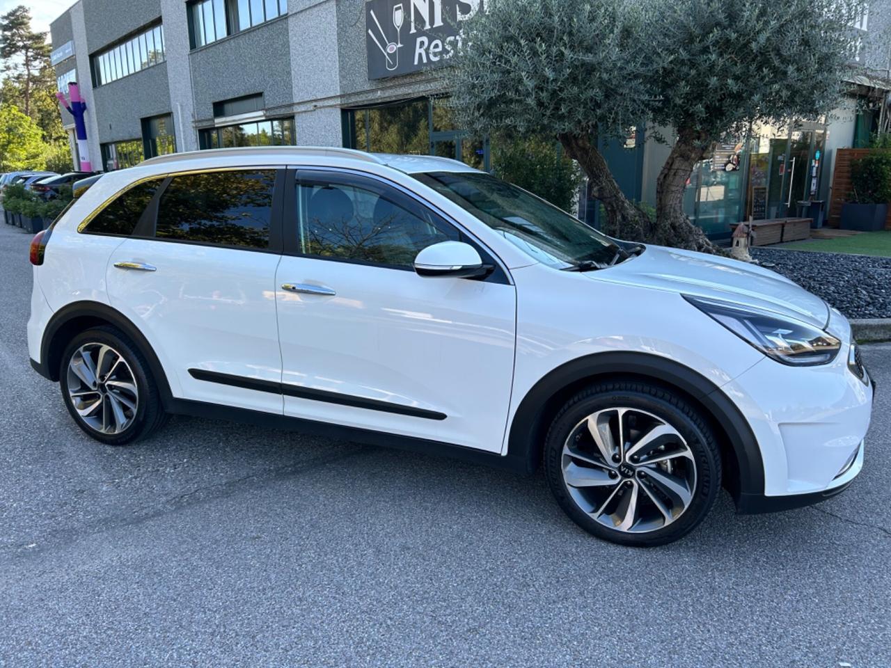 Kia Niro 1.6 GDi DCT HEV Urban