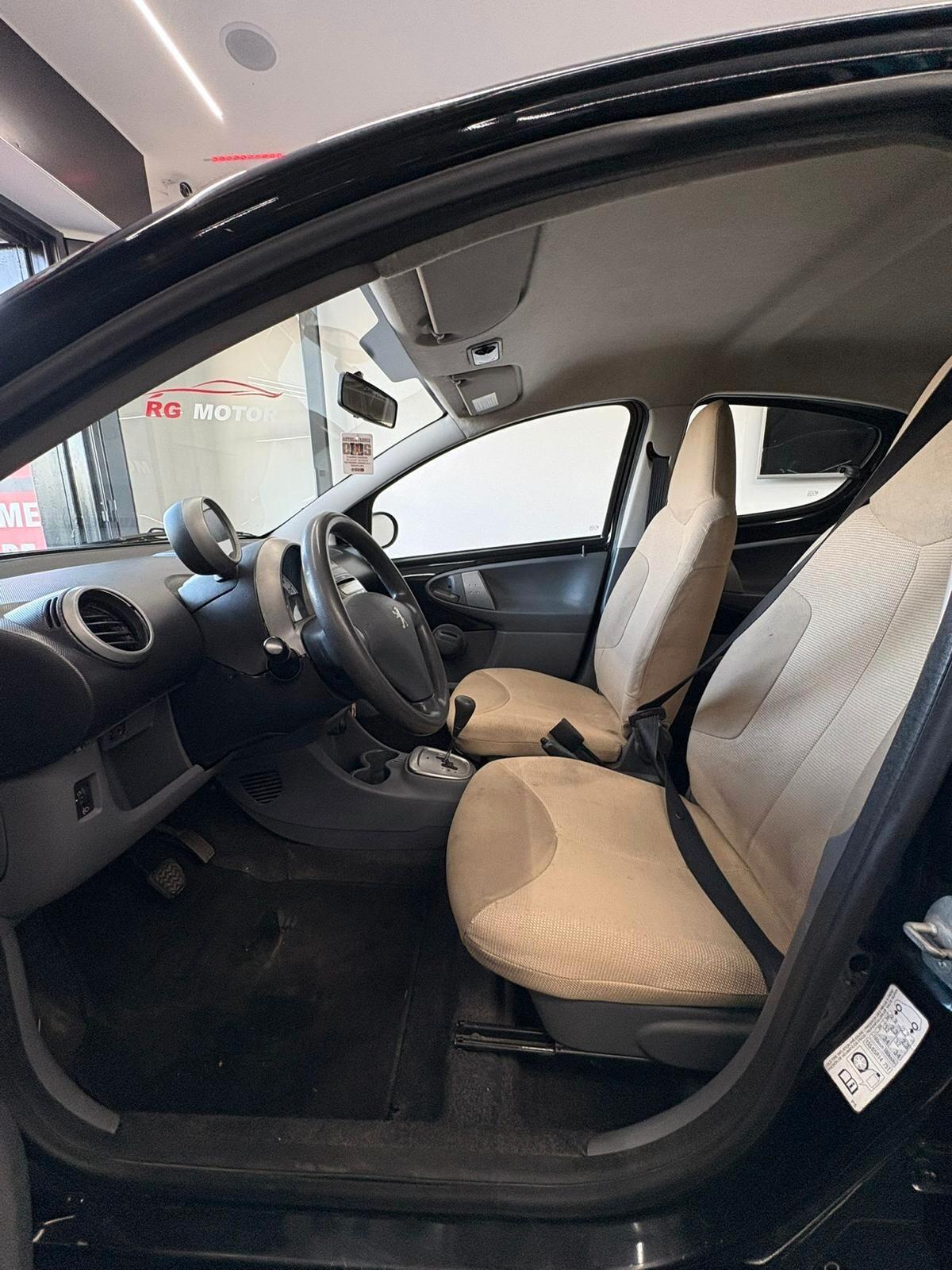 Peugeot 107 1.0 68CV 5p. Plaisir 2Tronic