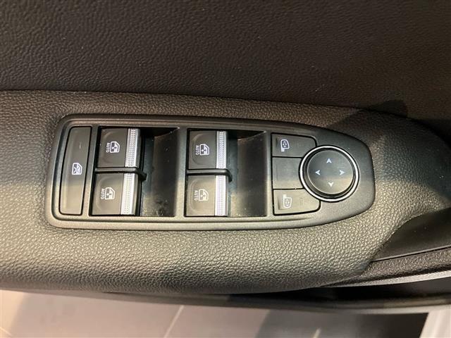 RENAULT Captur 1.6 E-Tech full hybrid Rive Gauche 145cv auto