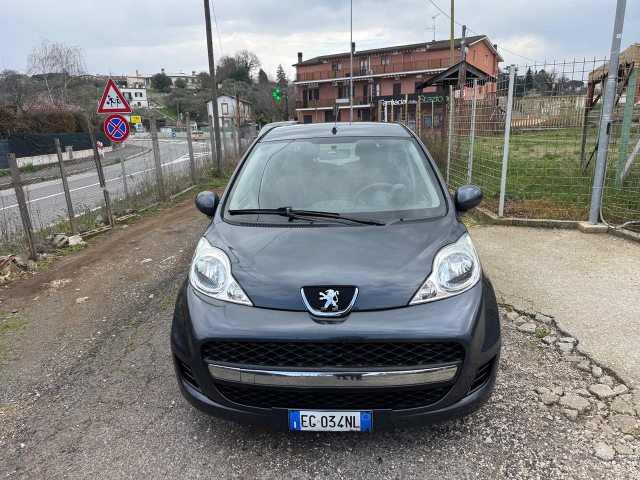 Peugeot 107 1.0 68CV 5p. Sweet Years 2Tronic NEOPATENTATI