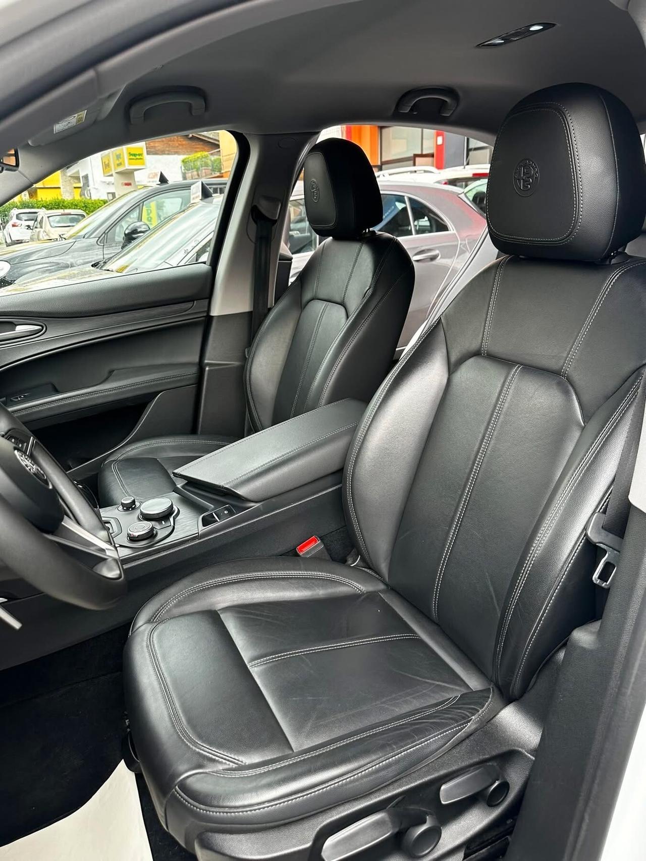Alfa Romeo Stelvio 2.2 Turbodiesel 210 CV AT8 Q4 Super