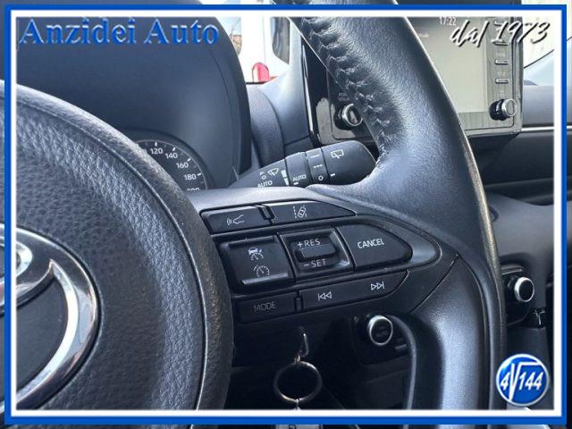 TOYOTA Yaris 1.5 Hybrid 5 porte Business