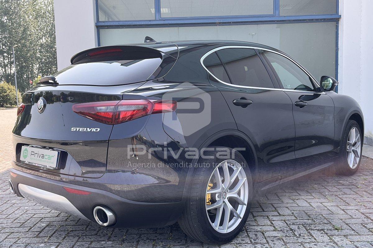 ALFA ROMEO Stelvio 2.2 Turbodiesel 210 CV AT8 Q4 Executive