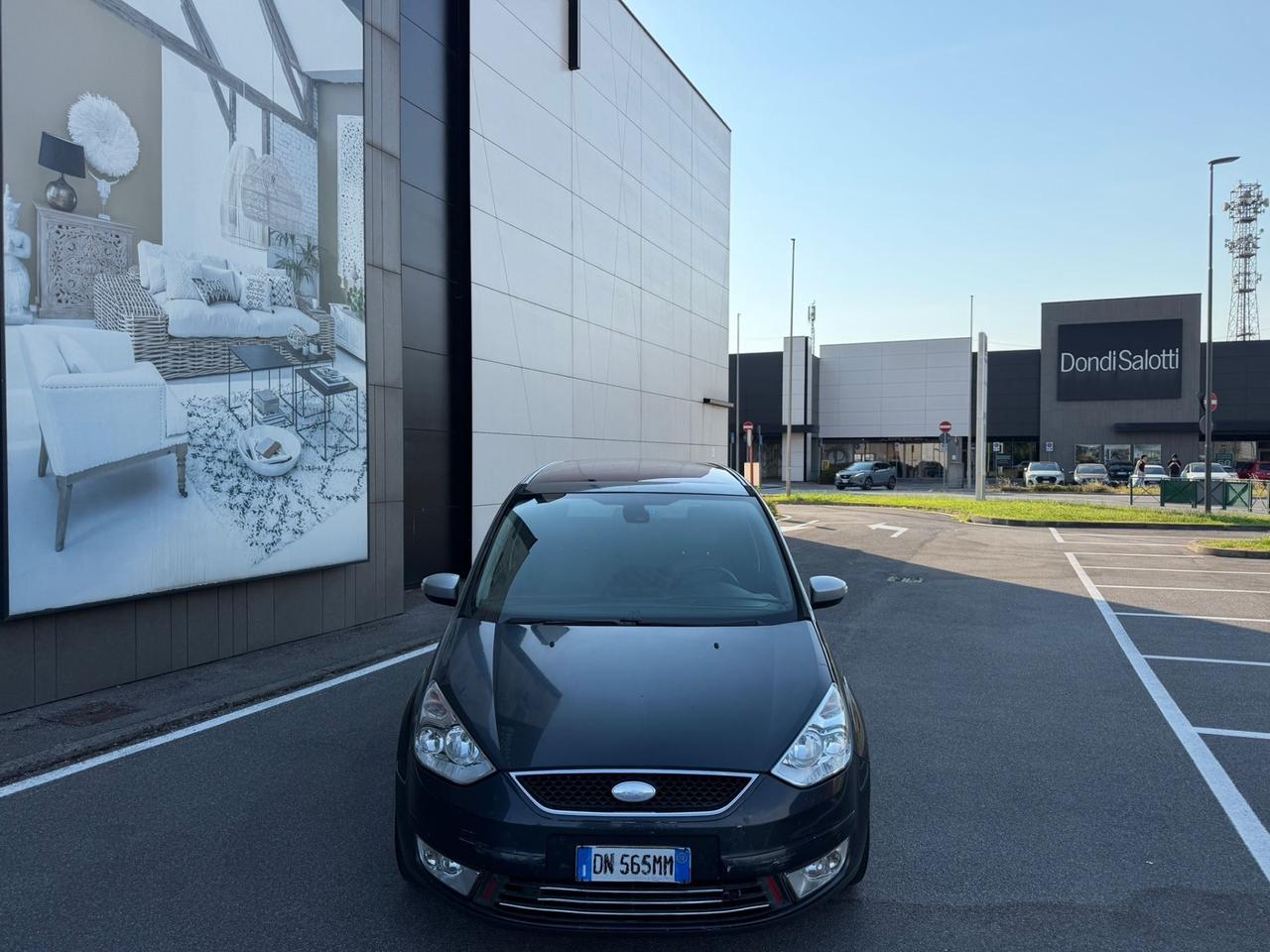 Ford Galaxy 2.0 TDCi 140 CV Ghia DPF