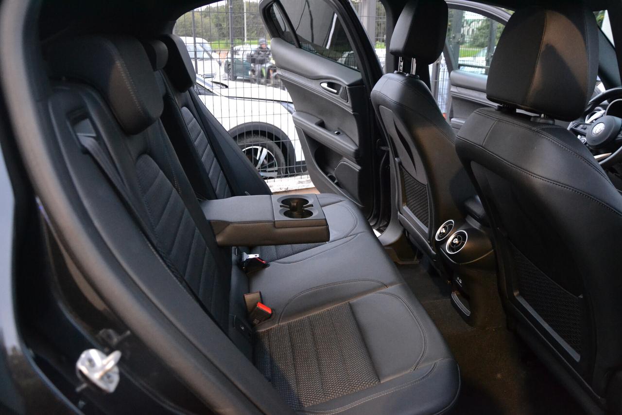 Alfa Romeo Stelvio 2.2 160CV AT8 SPRINT **FULL LED+NAVI+RCAM+PRIVACY*
